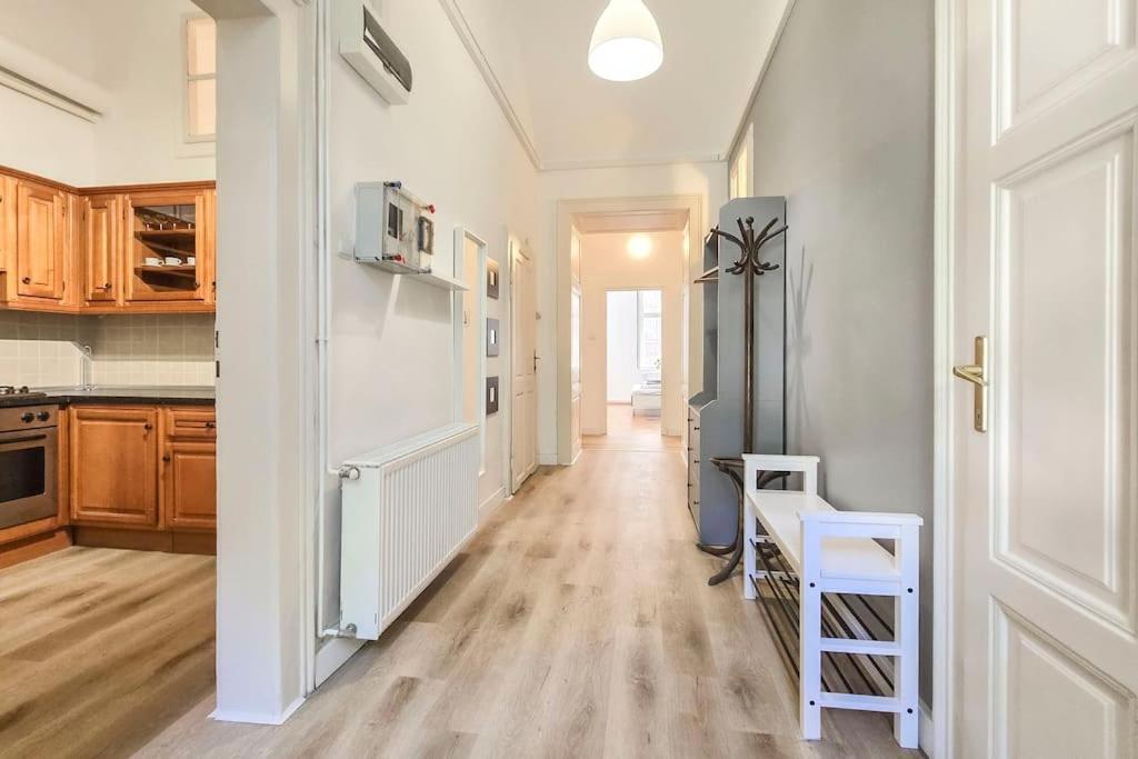 Seventh Sense Apartment Budapest Ngoại thất bức ảnh